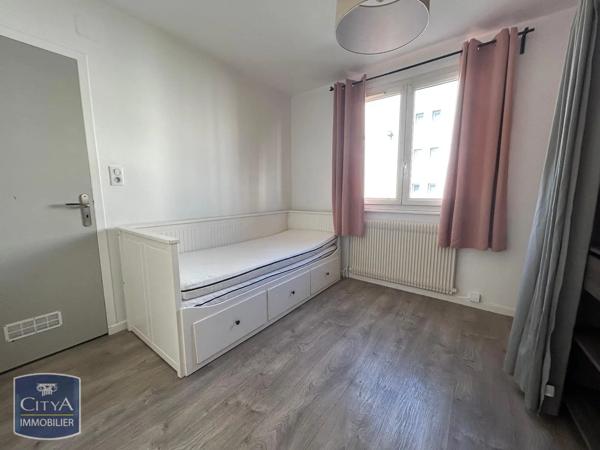 Appartement à louer 3 pièces 52.42m² Clermont-Ferrand (63000)