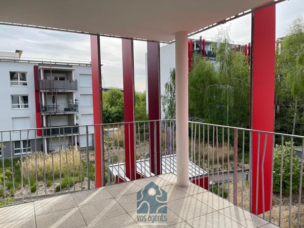 Appartement 4 pièces, garage et balcon
