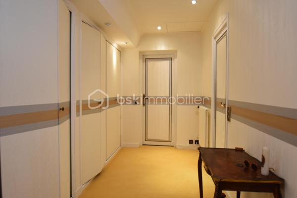 Maison traditionnelle de 225 m²
