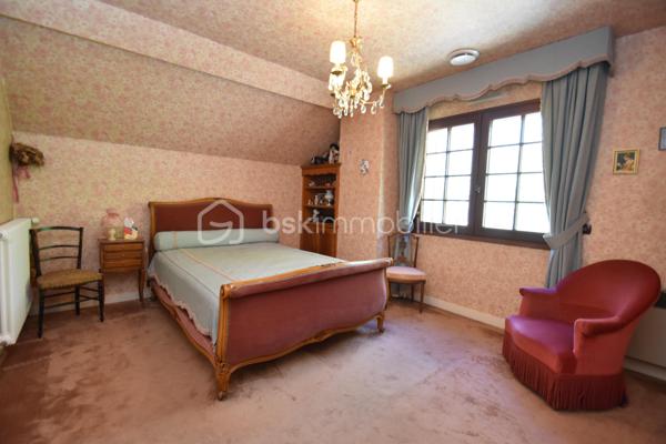 Maison traditionnelle de 225 m²