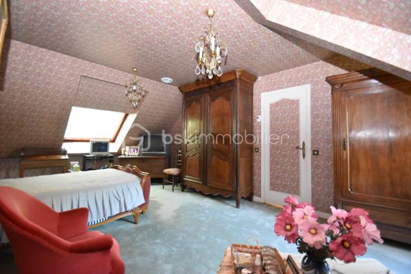 Maison traditionnelle de 225 m²
