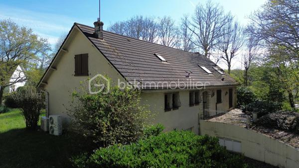 Maison traditionnelle de 225 m²