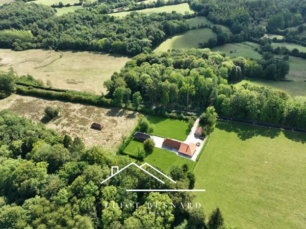 PROPRIÉTÉ NORMANDE DE CARACTÈRE – ENTRE LISIEUX ET PONT L'ÉVÊQUE – 2 HECTARES - 2 DÉPENDANCES