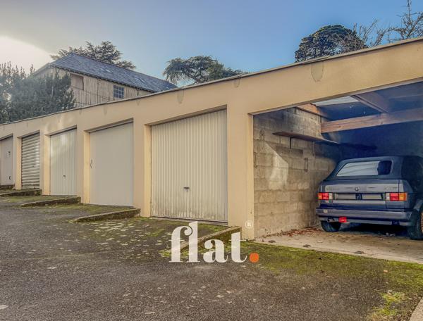 Garage
                                                                                                                                                
                                                                                                                                                
                                                                                                                                                                                                                                                                                                                        14  m²
