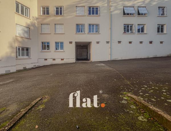 Garage
                                                                                                                                                
                                                                                                                                                
                                                                                                                                                                                                                                                                                                                        14  m²