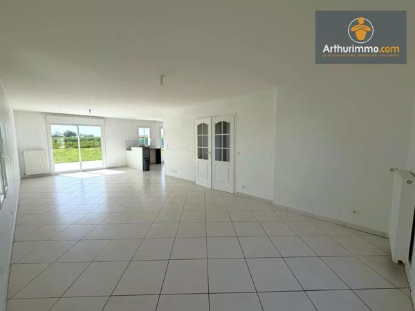 Location                                                      Maison
                        
                     5 pièces                      130 m2                     à Lachelle