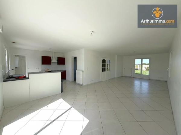 Location                                                      Maison
                        
                     5 pièces                      130 m2                     à Lachelle