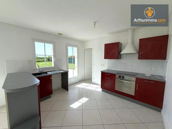 Location                                                      Maison
                        
                     5 pièces                      130 m2                     à Lachelle