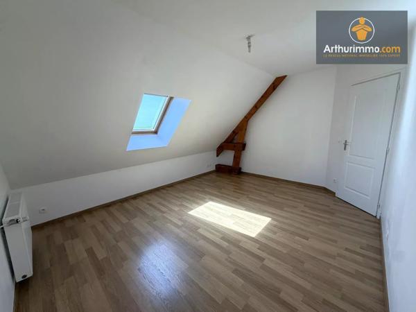 Location                                                      Maison
                        
                     5 pièces                      130 m2                     à Lachelle
