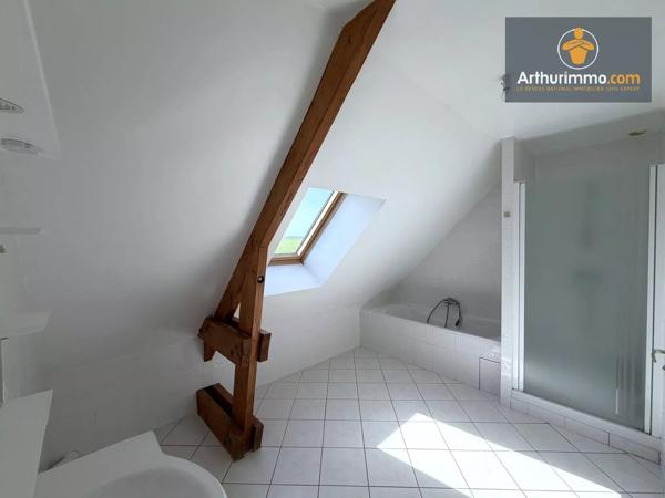 Location                                                      Maison
                        
                     5 pièces                      130 m2                     à Lachelle