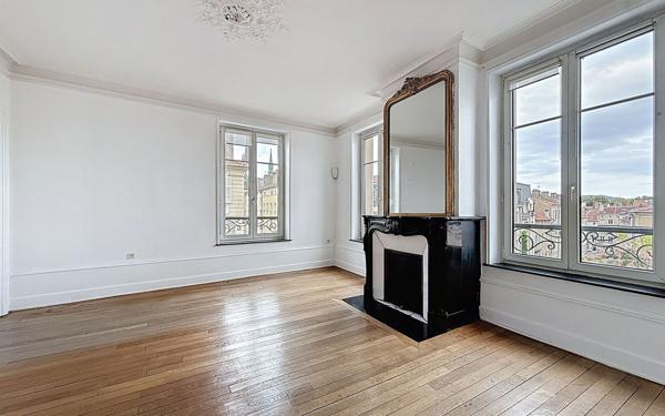 Appartement à louer    4 pièces •  Nancy