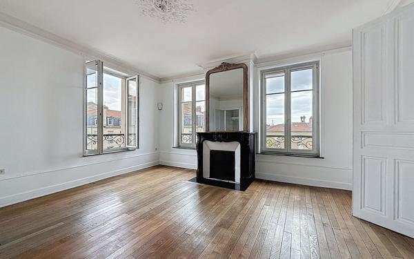 Appartement à louer    4 pièces •  Nancy
