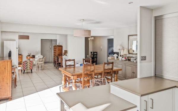 Appartement à vendre    5 pièces • 128,22 m2 Tassin-la-Demi-Lune