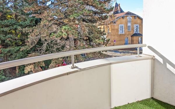 Appartement à vendre    5 pièces • 128,22 m2 Tassin-la-Demi-Lune