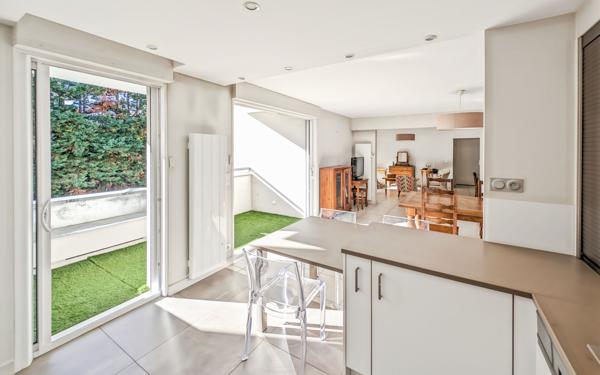 Appartement à vendre    5 pièces • 128,22 m2 Tassin-la-Demi-Lune