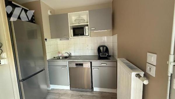 Appartement à Noyelles-sous-Lens .

Cet appartement au rez-de-chaussée d' un immeuble de 2015...
