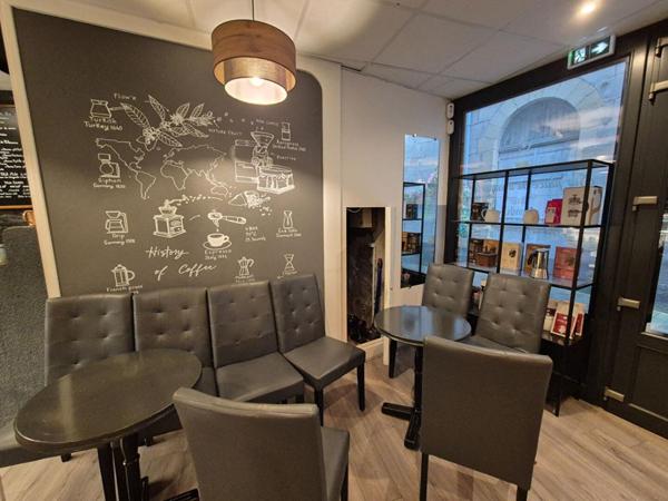 BRIVE LA GAILLARDE - RESTAURATION RAPIDE 35 COUVERTS