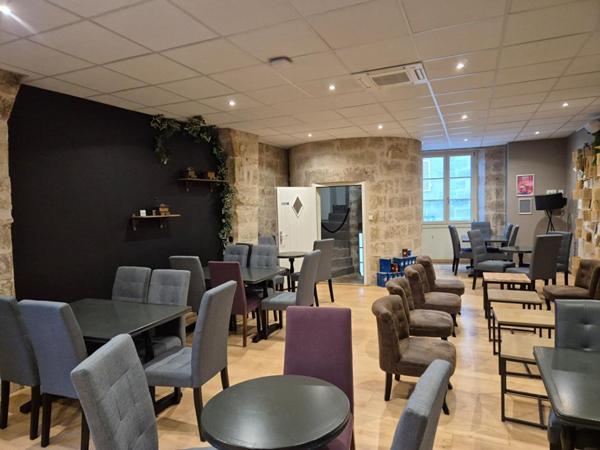 BRIVE LA GAILLARDE - RESTAURATION RAPIDE 35 COUVERTS