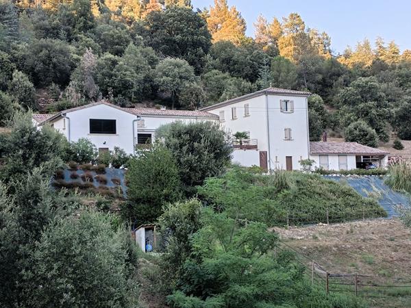 Ardèche : Vallée de l'Eyrieux Demeure de prestige  6 pièce(s) 200 m2 sur 10 hectares.