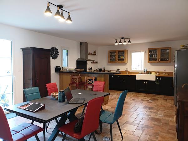 Ardèche : Vallée de l'Eyrieux Demeure de prestige  6 pièce(s) 200 m2 sur 10 hectares.
