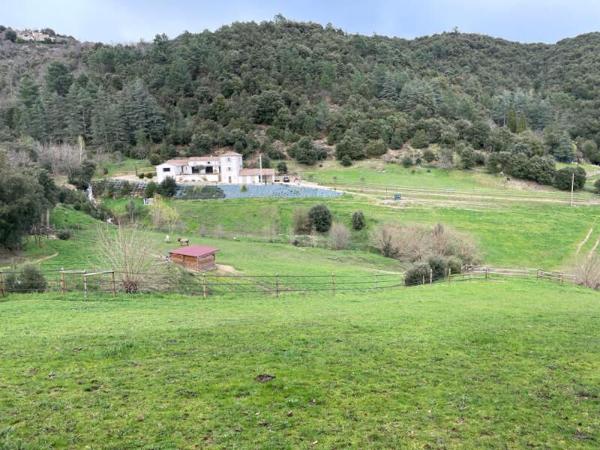 Ardèche : Vallée de l'Eyrieux Demeure de prestige  6 pièce(s) 200 m2 sur 10 hectares.