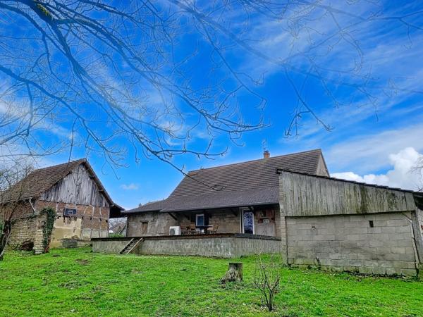 Charmante maison rénovée sur grand terrain