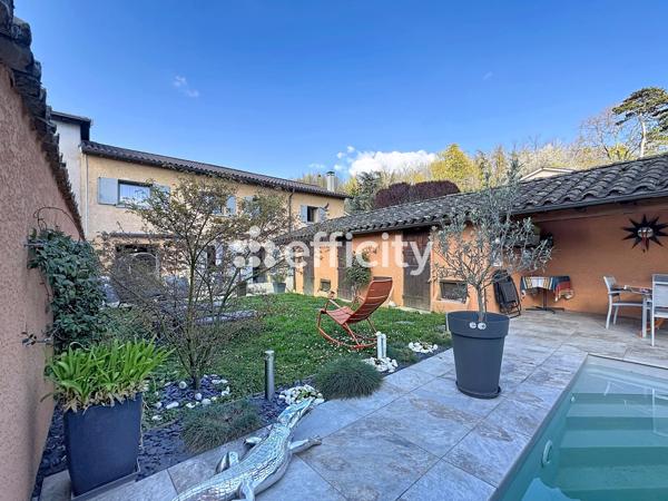 Maison 8 pièces - 238 m² Bien prestige