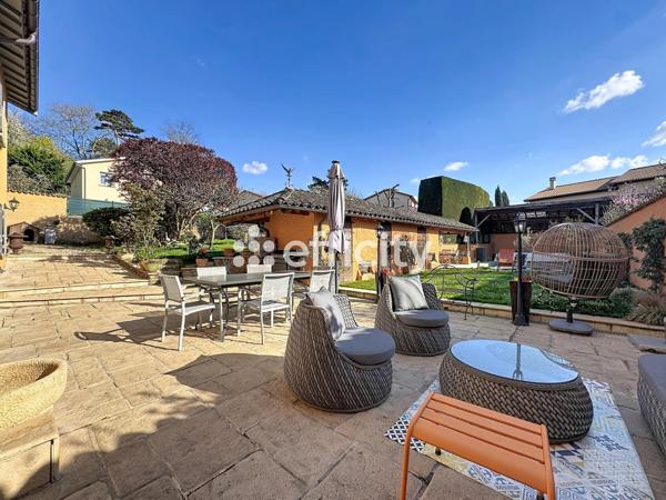 Maison 8 pièces - 238 m² Bien prestige