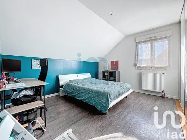 Maison 5 pièces de 114 m² à Fagnières (51510)