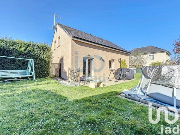 Maison 5 pièces de 114 m² à Fagnières (51510)