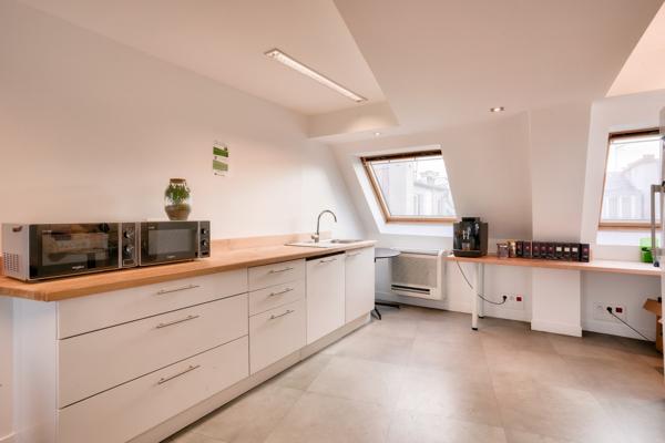 CW Privé à louer à PARIS 75009