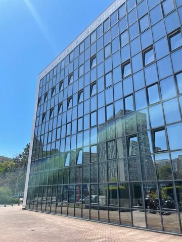 Bureaux à vendre à Nanterre dans immeuble rénové proche La Défense