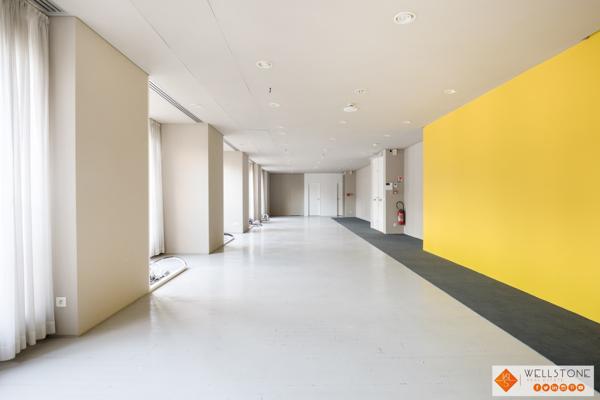 Bureaux a sous-louer à PARIS 75002
