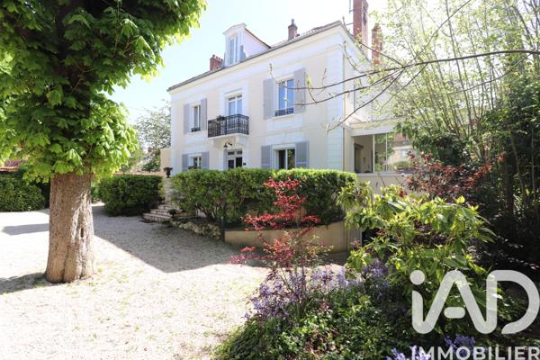 Maison à vendre 10 pièces 305 m² Montereau-Fault-Yonne