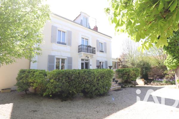 Maison à vendre 10 pièces 305 m² Montereau-Fault-Yonne