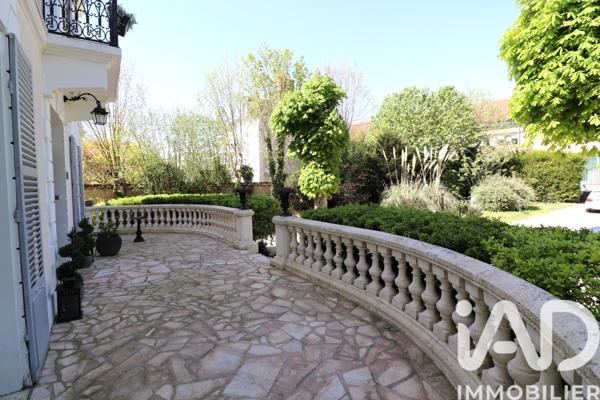 Maison à vendre 10 pièces 305 m² Montereau-Fault-Yonne