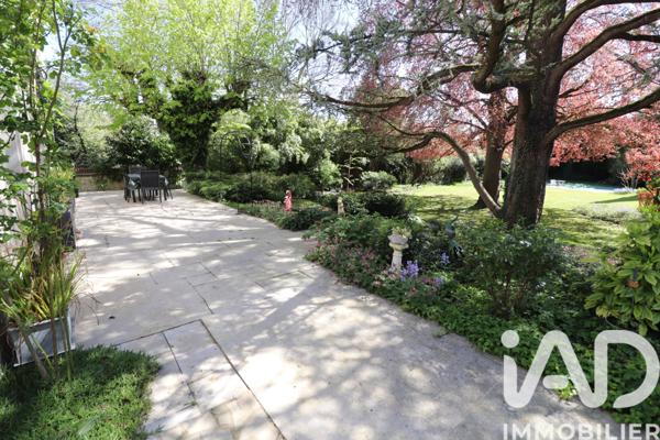 Maison à vendre 10 pièces 305 m² Montereau-Fault-Yonne