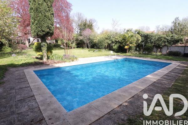 Maison à vendre 10 pièces 305 m² Montereau-Fault-Yonne