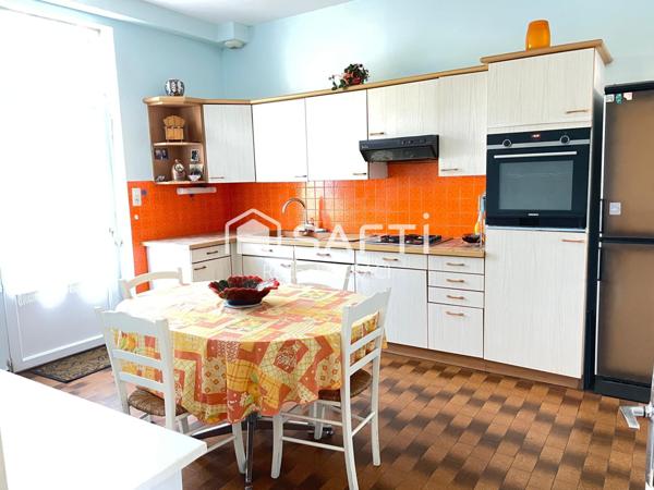 Maison avec beau volume