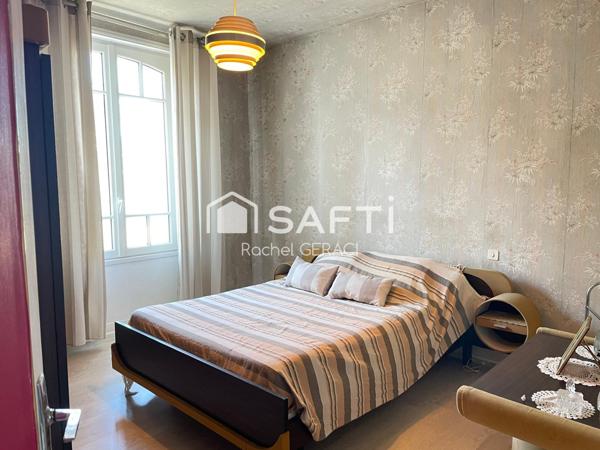 Maison avec beau volume