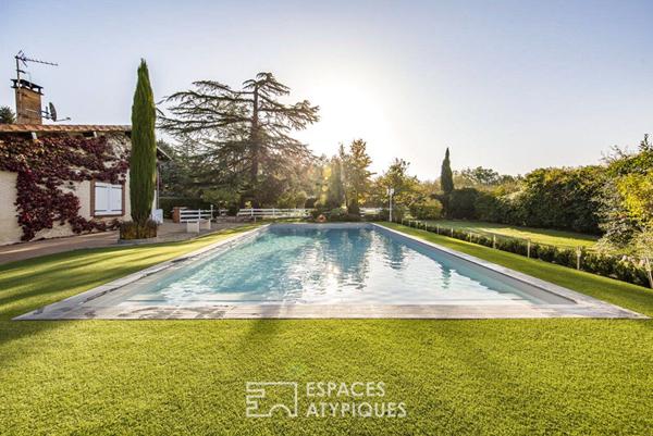 Maison courant 1900 avec piscine, hangar et parc arboré