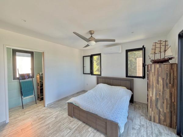 À VENDRE SAINT-PIERRE (97410) – TERRE ROUGE Villa T5 contemporaine – 150 m² – Piscine – Terrain 726 m²