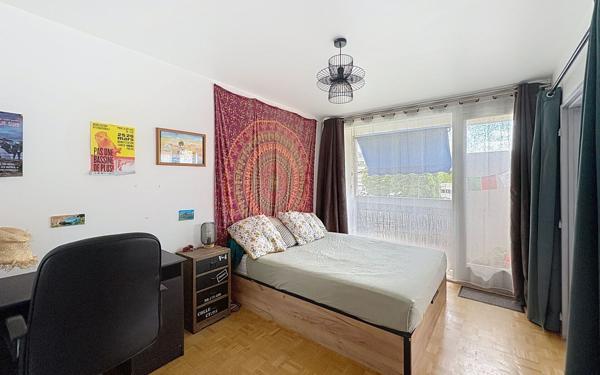 Appartement à vendre    3 pièces • 70 m2 Pau