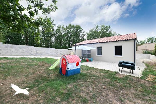 Maison à vendre 219 341 € Puymoyen 4 p 93 m² DPE A