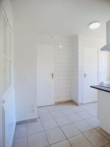 Appartement Etampes 1 pièce(s) 27.71 m2