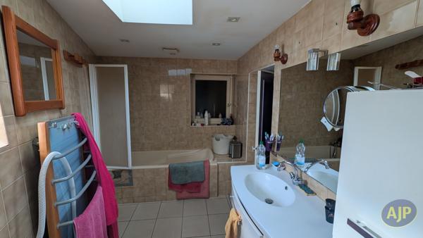 Maison à vendre L Aiguillon Sur Mer - 6 pièces, 111m² avec 4 chambre(s) à 264 000€ - L'Aiguillon la Presqu'Ile  - Agent Co David Billaud