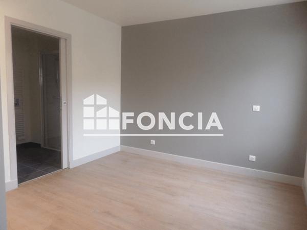 Location Appartement 2 pièces 45.2 m² - 17 AVENUE DU SIX JUIN Caen 14000