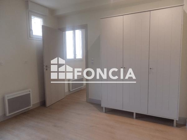 Location Appartement 2 pièces 45.2 m² - 17 AVENUE DU SIX JUIN Caen 14000