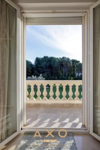 SAINT-CANNAT- MAISON - T6 - 210 M2 - PISCINE - POOL HOUSE - TERRAIN 5 500 M2 - DOUBLE GARAGE - 1 295 000