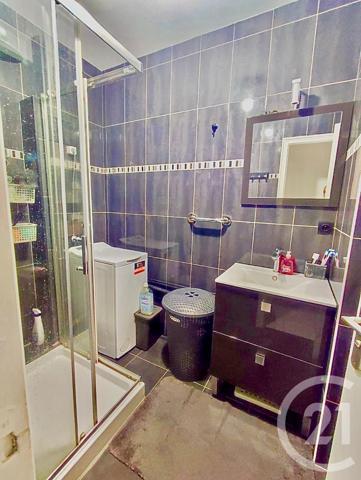 Appartement F4 à vendre  4 pièces - 79,81 m2 VAULX EN VELIN - 69